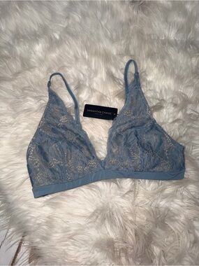 Samantha Chang Lace Bralette in Iceberg Large